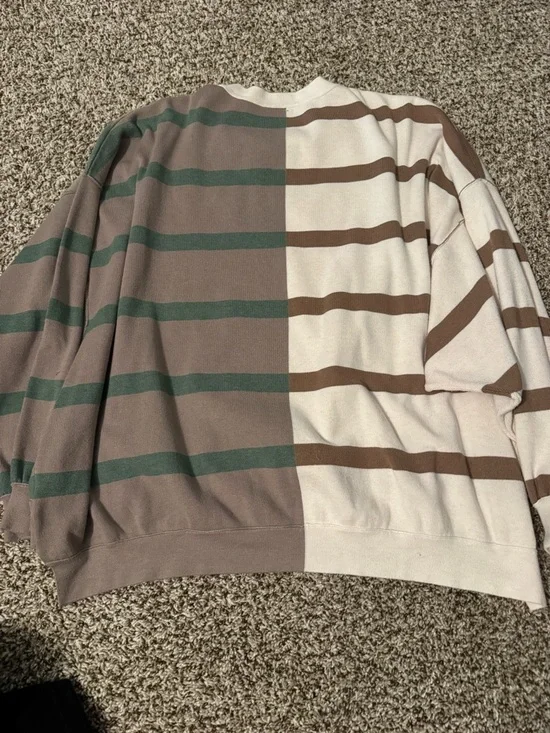 RARE: Free People oversized uptown sweater - Picture 3 of 3